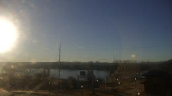 Weather camera view of Miss Lauras.