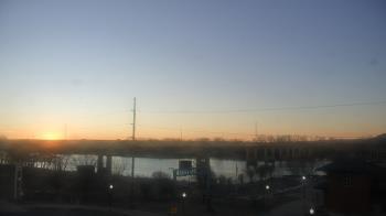 Weather camera view of Miss Lauras.