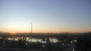 Weather camera view of Miss Lauras.