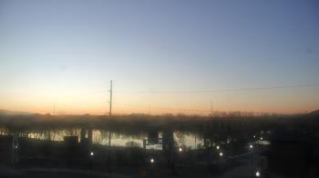 Weather camera view of Miss Lauras.