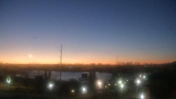 Weather camera view of Miss Lauras.