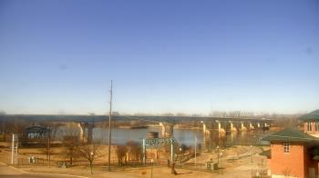 Weather camera view of Miss Lauras.