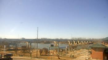 Weather camera view of Miss Lauras.