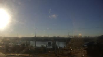 Weather camera view of Miss Lauras.