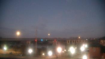 Weather camera view of Miss Lauras.