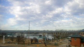 Weather camera view of Miss Lauras.