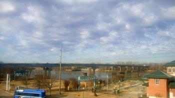 Weather camera view of Miss Lauras.