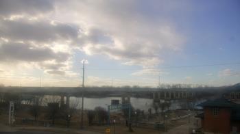 Weather camera view of Miss Lauras.