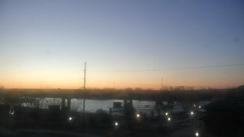 Weather camera view of Miss Lauras.