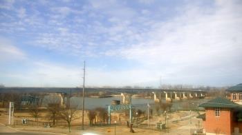 Weather camera view of Miss Lauras.