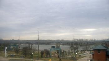 Weather camera view of Miss Lauras.