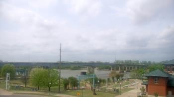 Weather camera view of Miss Lauras.