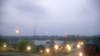 Weather camera view of Miss Lauras.