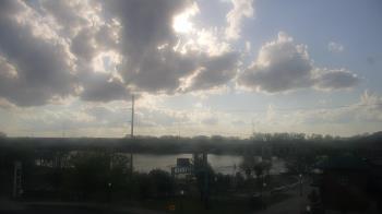 Weather camera view of Miss Lauras.