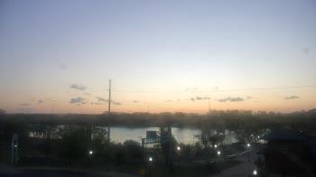 Weather camera view of Miss Lauras.