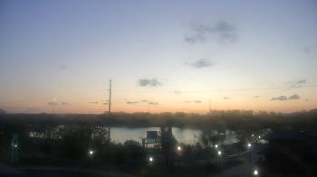 Weather camera view of Miss Lauras.