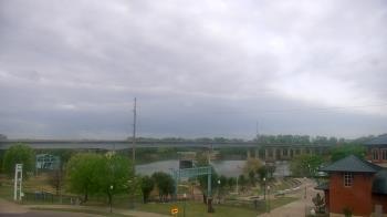 Weather camera view of Miss Lauras.