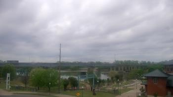 Weather camera view of Miss Lauras.