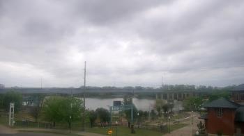 Weather camera view of Miss Lauras.