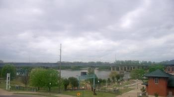 Weather camera view of Miss Lauras.