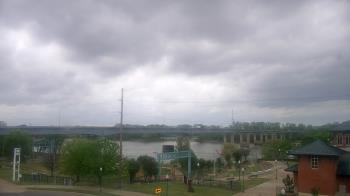 Weather camera view of Miss Lauras.