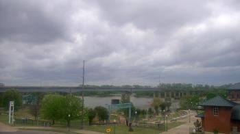 Weather camera view of Miss Lauras.