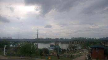 Weather camera view of Miss Lauras.