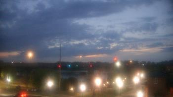 Weather camera view of Miss Lauras.