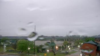 Weather camera view of Miss Lauras.