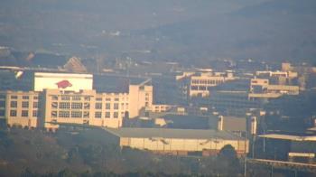 Weather camera view of Kessler Mountain.