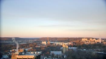 Weather camera view of The Graduate Hotel.