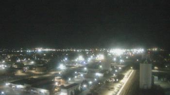 Weather camera view of Garden City Coop Inc - city center.