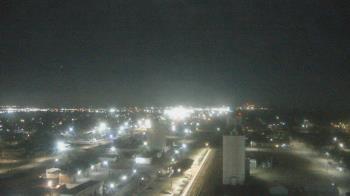 Weather camera view of Garden City Coop Inc - city center.