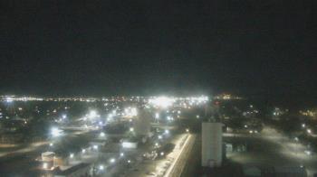 Weather camera view of Garden City Coop Inc - city center.
