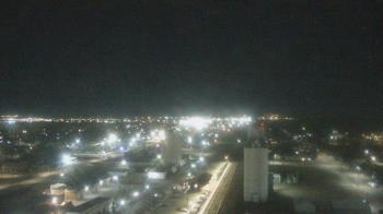 Weather camera view of Garden City Coop Inc - city center.