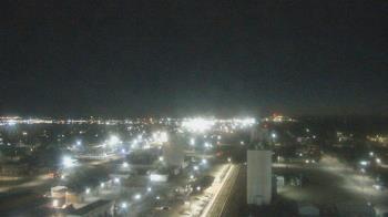 Weather camera view of Garden City Coop Inc - city center.