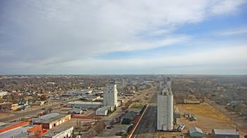Weather camera view of Garden City Coop Inc - city center.