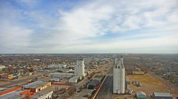 Weather camera view of Garden City Coop Inc - city center.