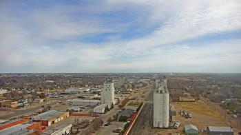 Weather camera view of Garden City Coop Inc - city center.