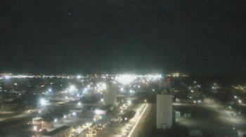 Weather camera view of Garden City Coop Inc - city center.