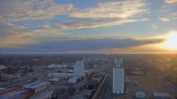 Weather camera view of Garden City Coop Inc - city center.