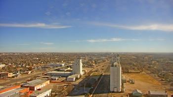 Weather camera view of Garden City Coop Inc - city center.