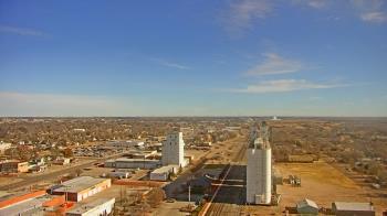 Weather camera view of Garden City Coop Inc - city center.