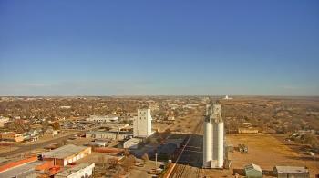 Weather camera view of Garden City Coop Inc - city center.