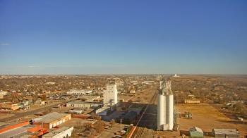 Weather camera view of Garden City Coop Inc - city center.