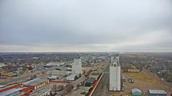 Weather camera view of Garden City Coop Inc - city center.