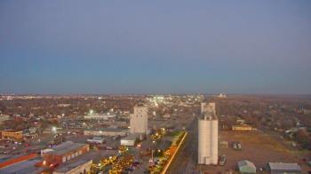 Weather camera view of Garden City Coop Inc - city center.