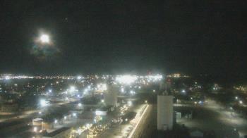 Weather camera view of Garden City Coop Inc - city center.