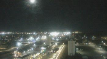 Weather camera view of Garden City Coop Inc - city center.