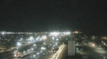 Weather camera view of Garden City Coop Inc - city center.